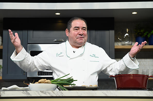 Emeril Lagasse Offering Free Meals to Furloughed Workers