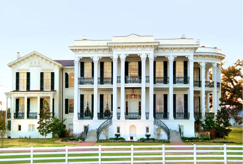 Nottoway Plantation, South’s Largest Existing Antebellum Mansion, Sold for $3.1 Million