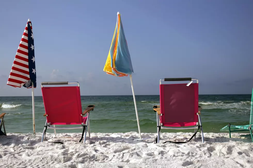 Video Shows Gulf Coast Guests Riding Shark Like a Cowboy