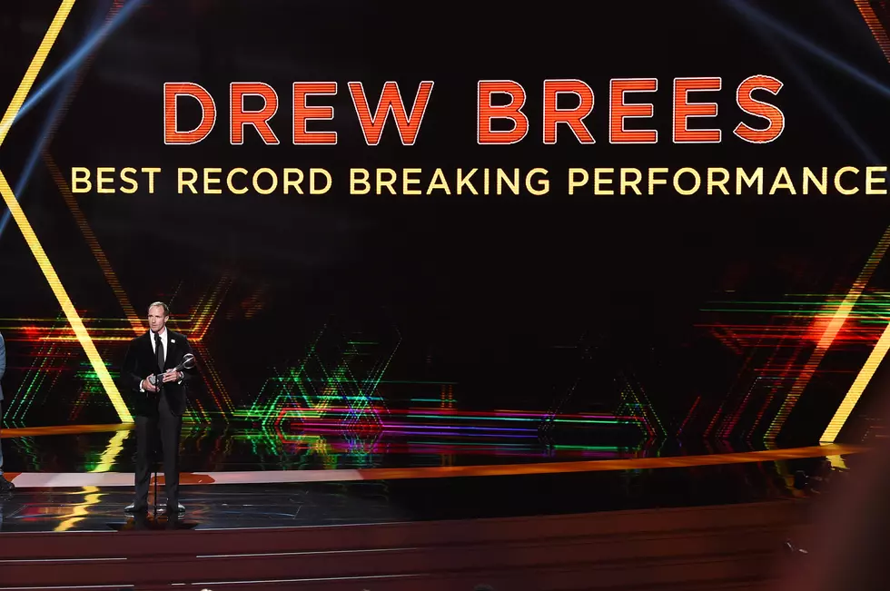 Drew Brees Wins ESPY for &#8216;Best Record-Breaking Performance&#8217;