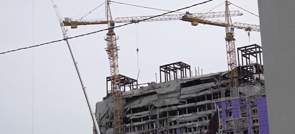 Cranes Swaying Above Hard Rock Hotel in New Orleans to Be Imploded