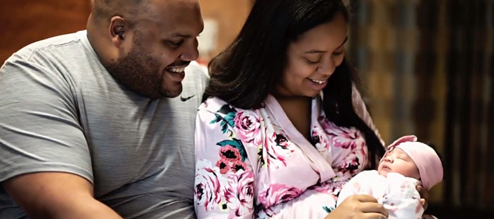 Baton Rouge Cop Delivers His Own Baby After Wife Goes Into Labor in McDonald’s Parking Lot