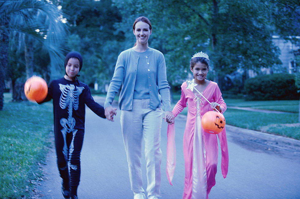 Lafayette Sets Trick-or-Treat Times