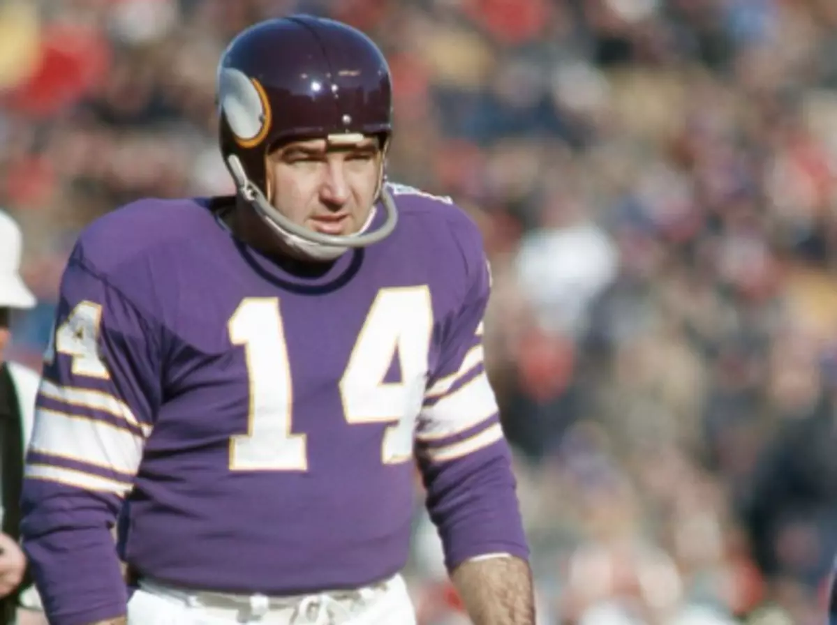 Vikings kicking great Fred Cox passes at 80