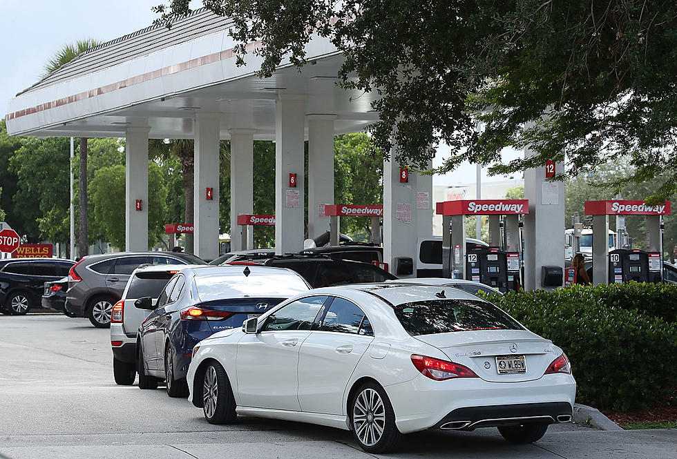 Gas Station Etiquette &#8211; Should You Move Your Vehicle After Pumping Gas?