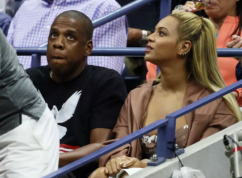 Beyonce and Jay-Z Sit During Super Bowl National Anthem