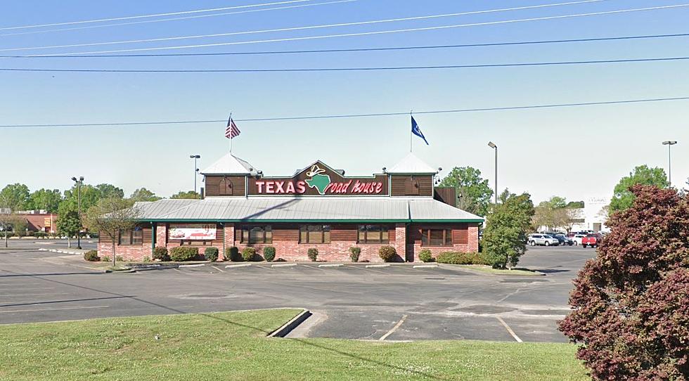 Texas Roadhouse in Lafayette Remains Open After Seven Employees Test Positive for COVID-19