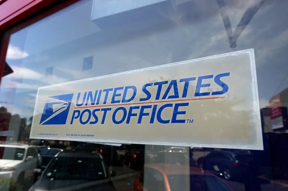 USPS Suspends Services at Some LA Locations Ahead of Laura