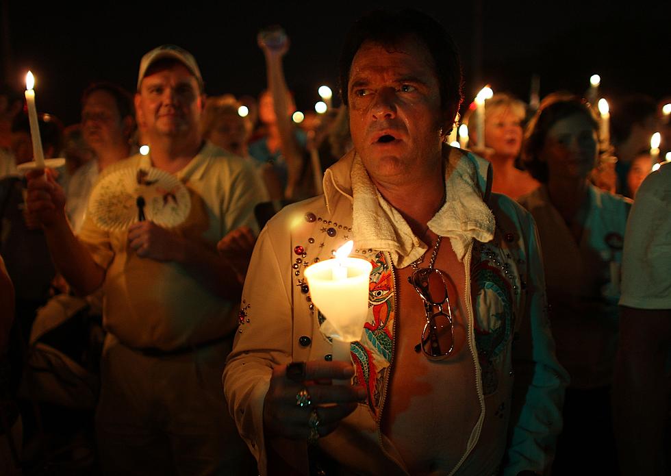 &#8216;Socially Distant&#8217; Candlelight Vigil for Elvis Week [VIDEO]