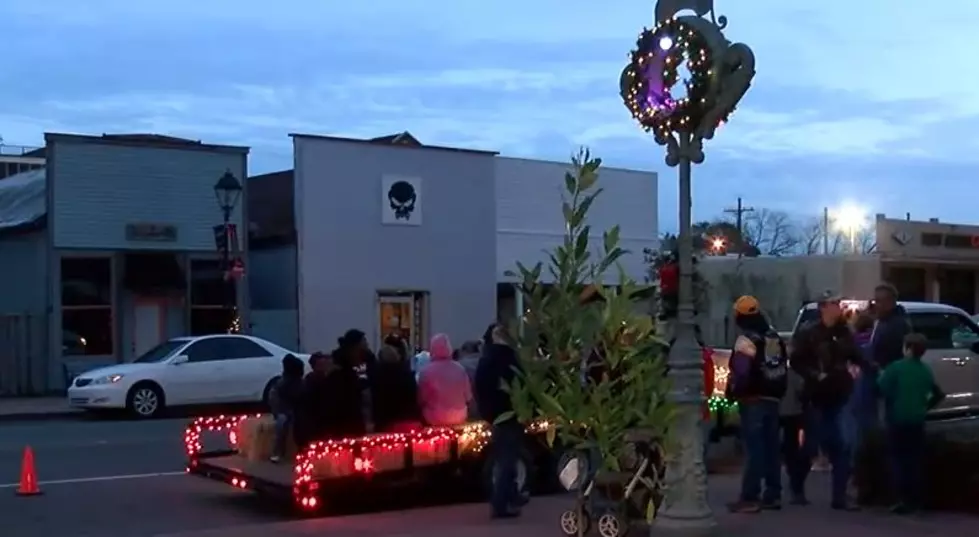 Jennings to Host Christmas Events Tonight