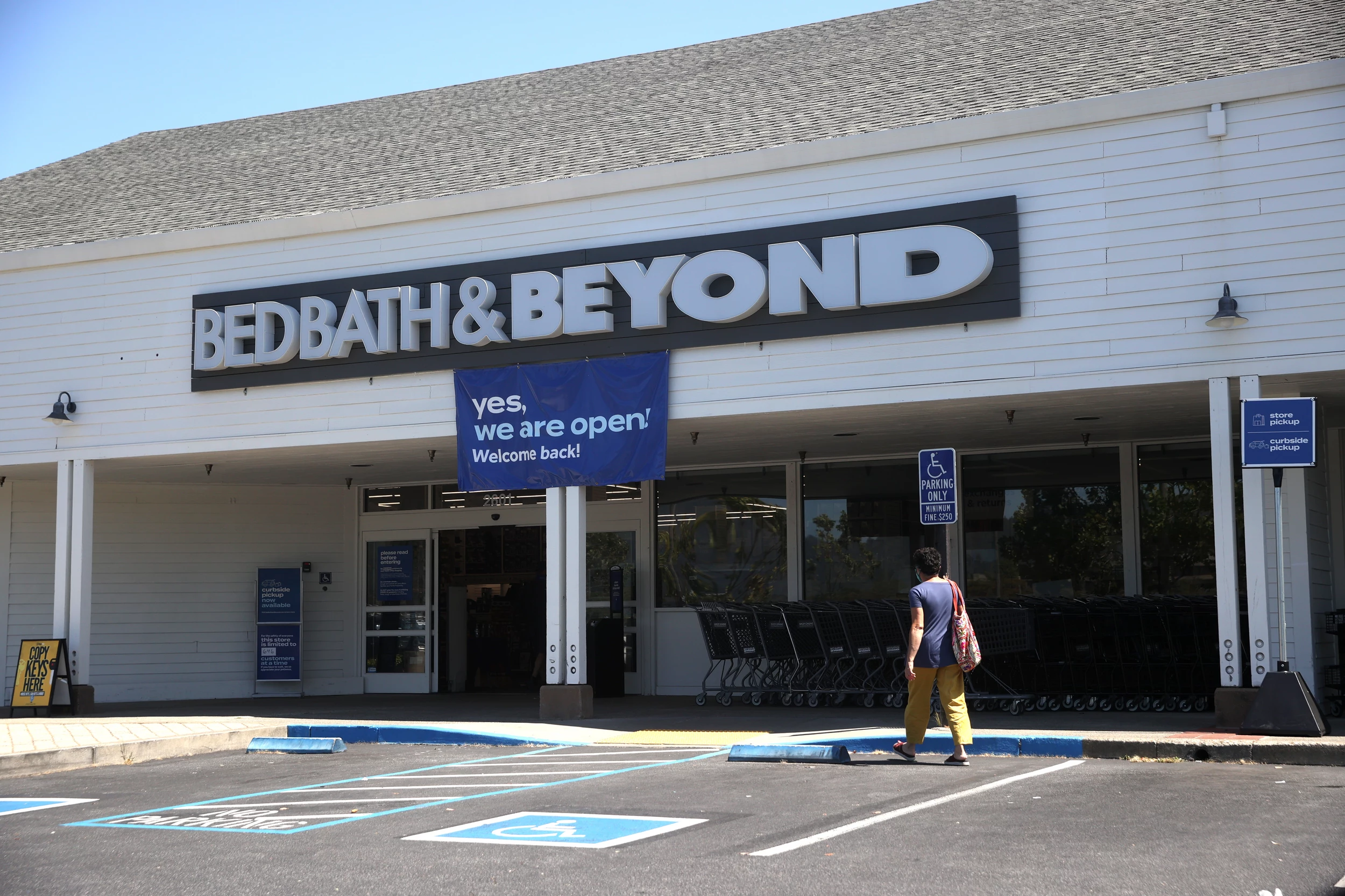 Bed Bath & Beyond | 97.3 The Dawg