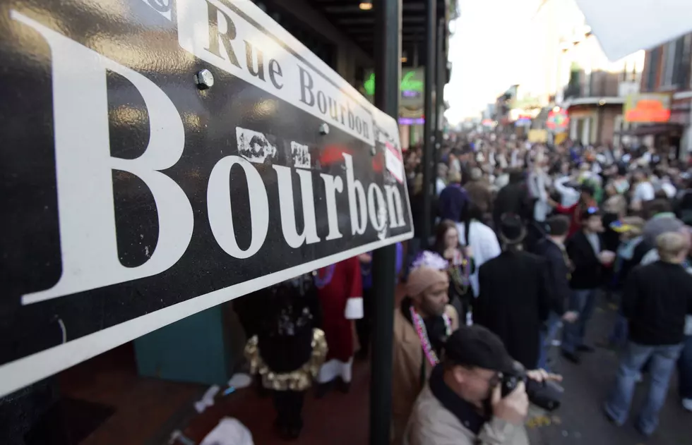COVID Restrictions Eased in NOLA, Bourbon St Packed [VIDEO]