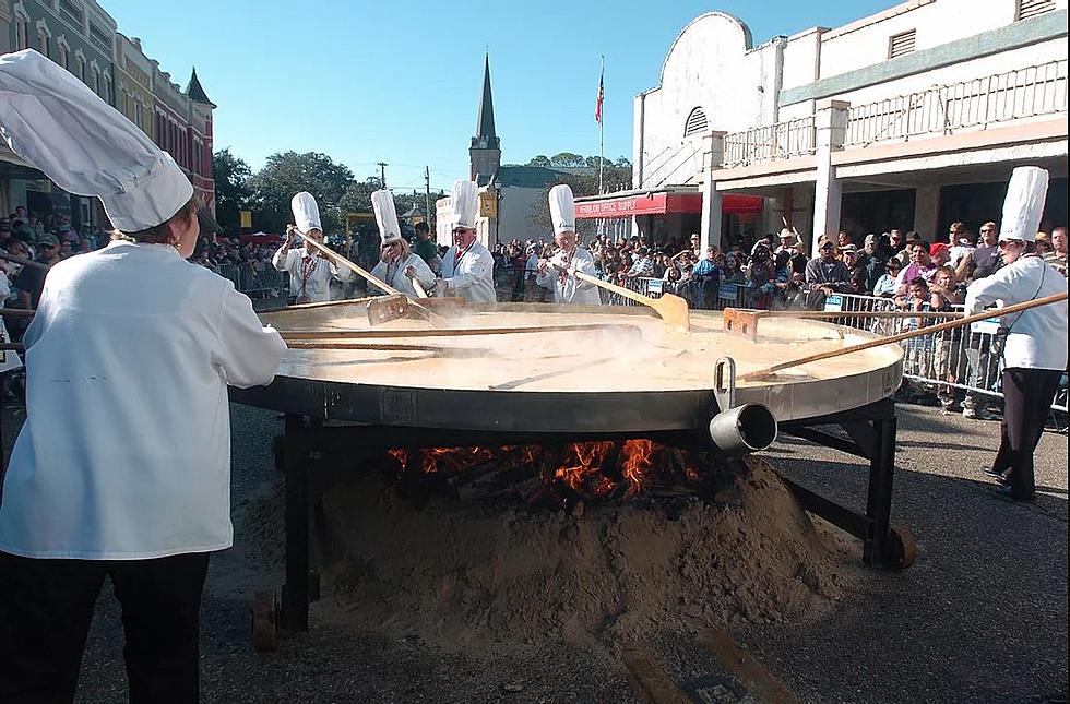Giant Omelette Celebration in Abbeville Back for 2021