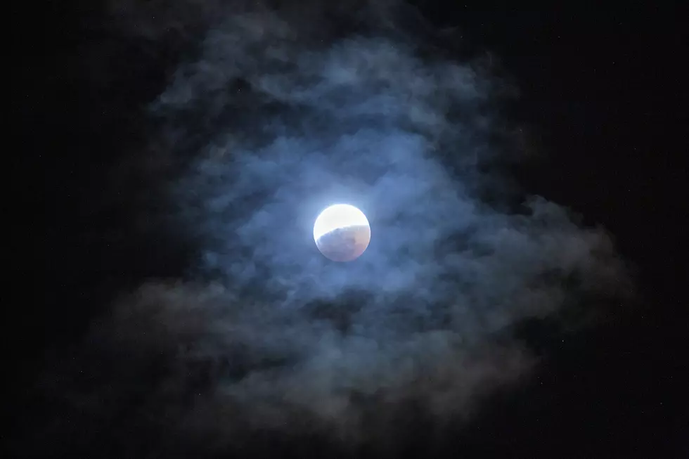 Total Lunar Eclipse and Super Blood Moon on May 26