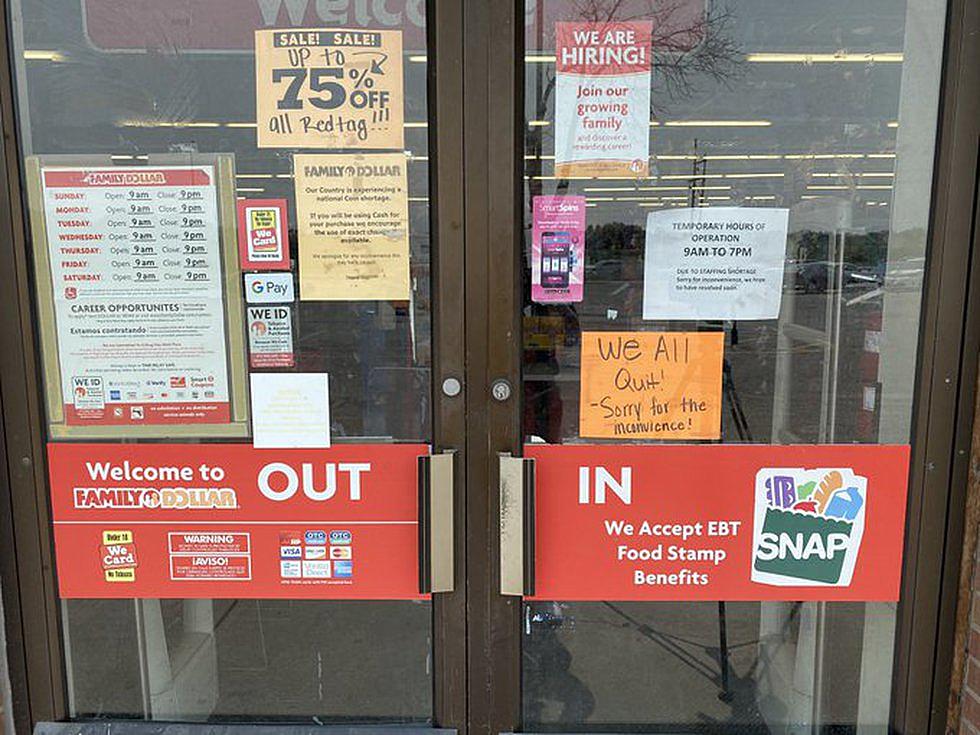 All Employees at a Family Dollar Quit, Leaving Just a Sign on the Door