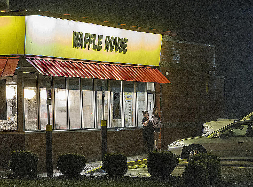 Thibodaux Waffle House Cited for Serving Linemen After Curfew