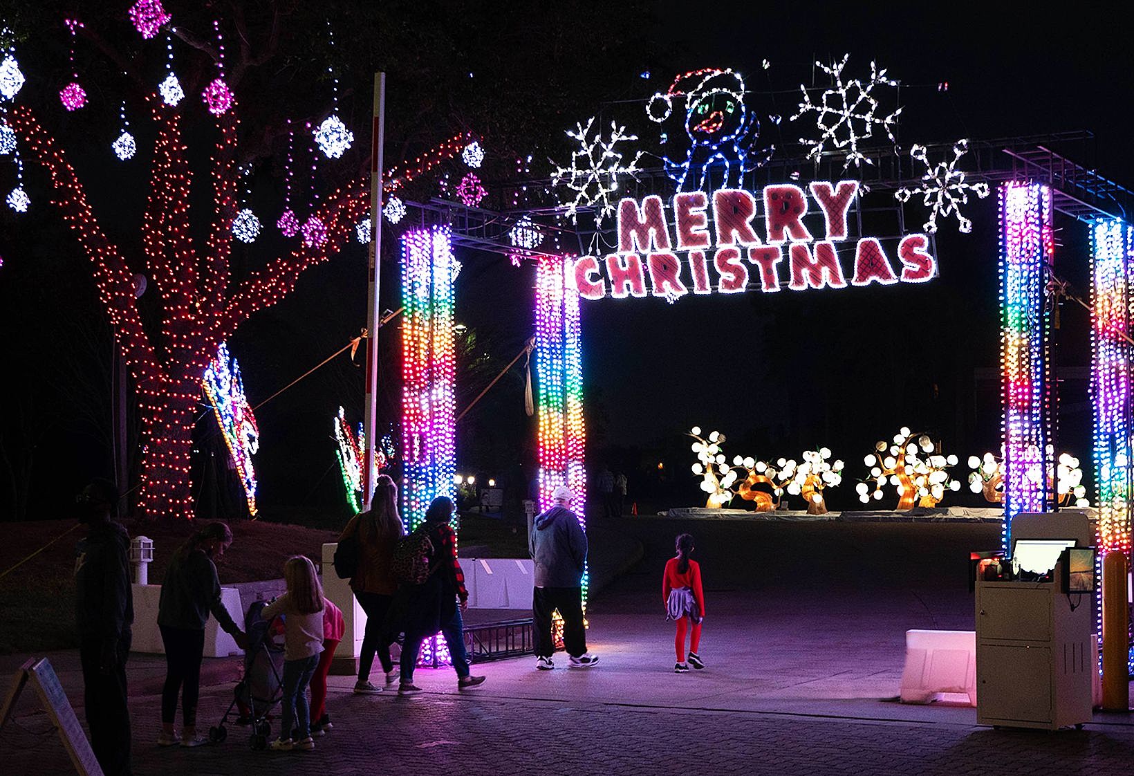 Lamar Dixon Christmas Lights 2022 Drive-Thru Christmas Lights In Gonzales Has Everyone Talking