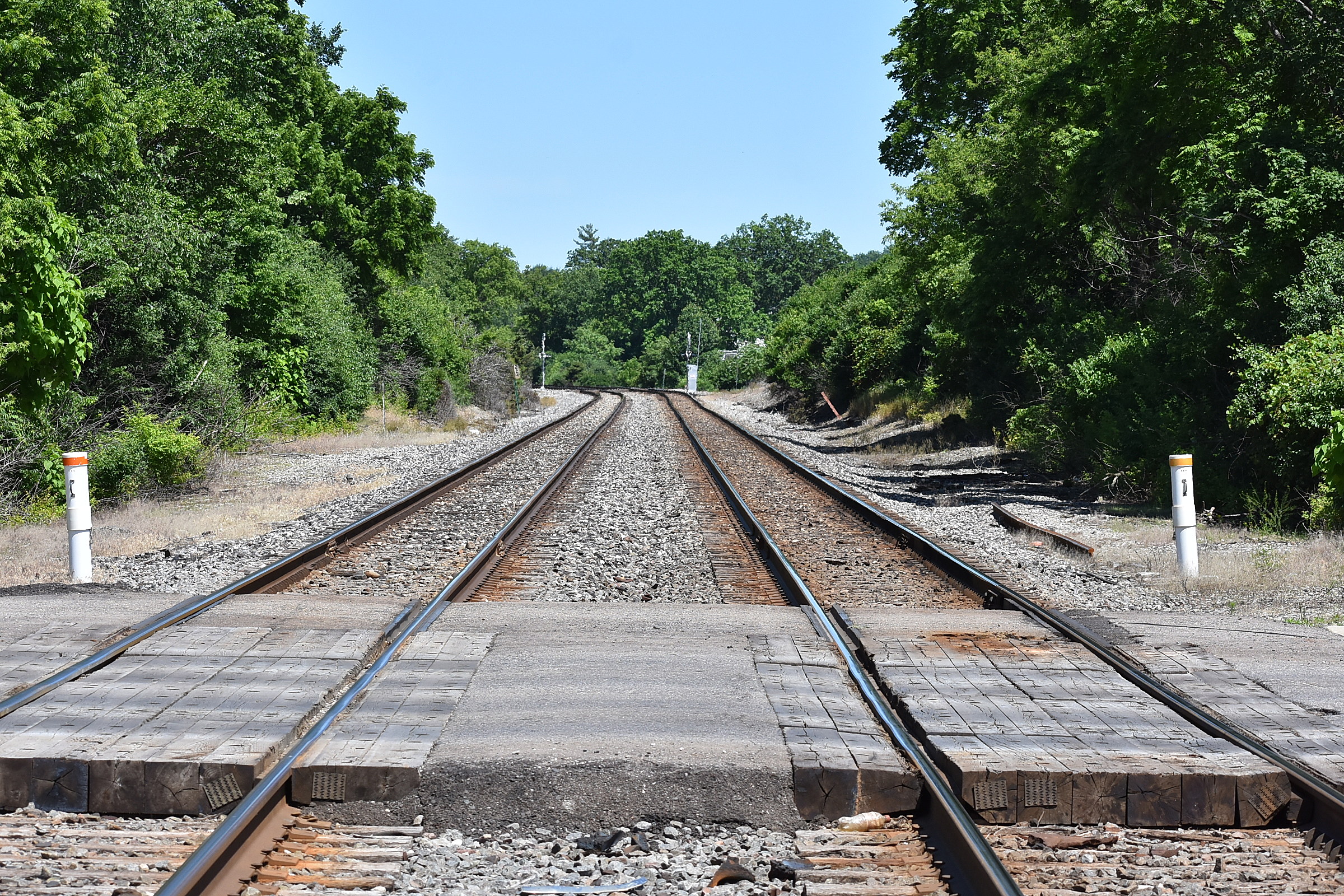 Train tracks Wedding Pictures - Train tracks Images From Real Weddings and  Couples! | WPJA