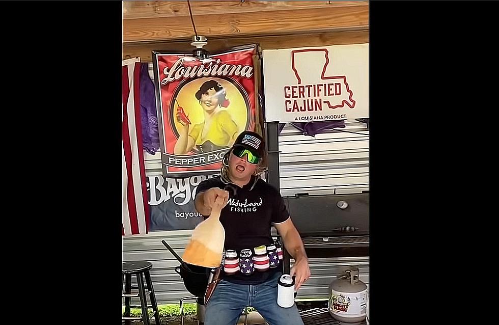 ‘Stalekracker’ Might Have the Most Entertaining Cajun Cooking Channel on YouTube [Watch]