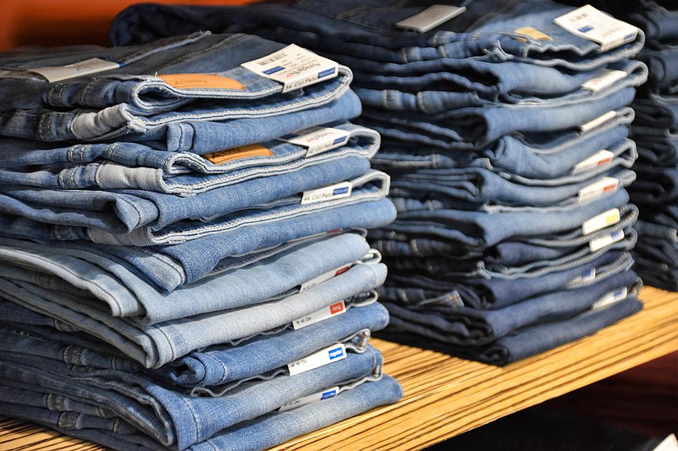 Should the Lafayette Parish School Dress Code Include Jeans?