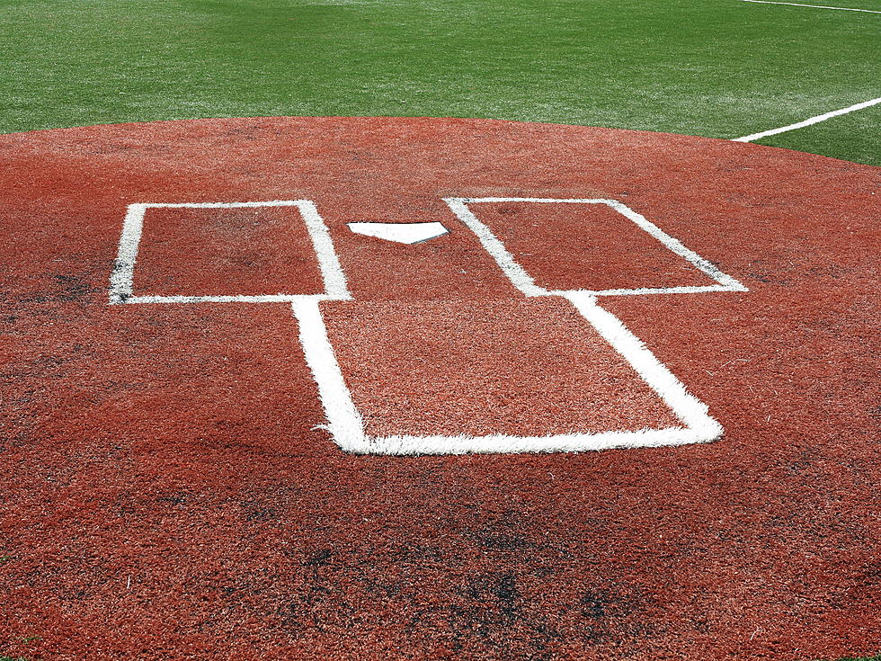 Acadiana Umpire Sings National Anthem When Recording Doesn't Work