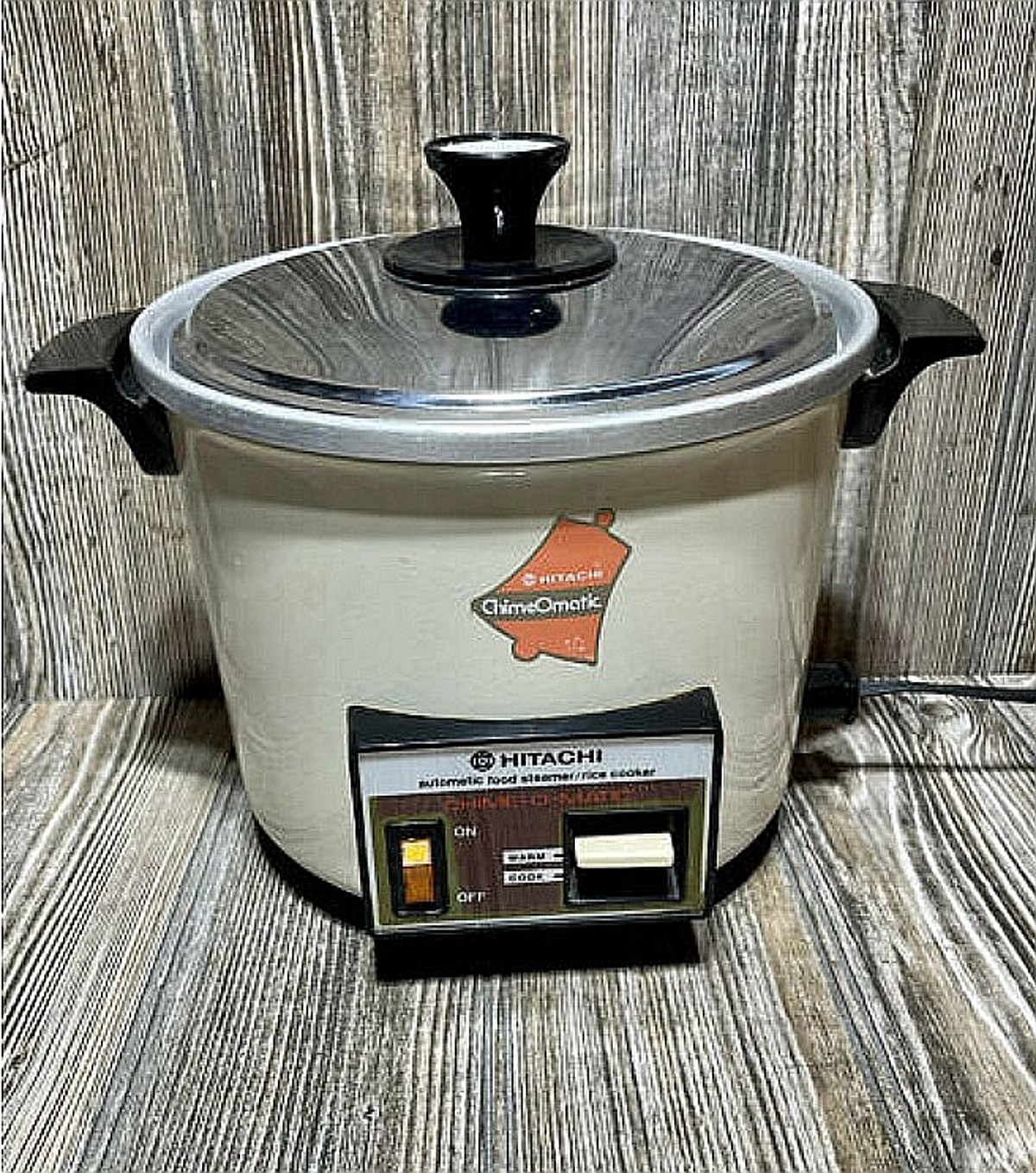 https://townsquare.media/site/33/files/2022/04/attachment-Bettysbuys-74-225-Chime-O-Matic-Food-Steamer-Rice1.jpg?w=1200&h=0&zc=1&s=0&a=t&q=89