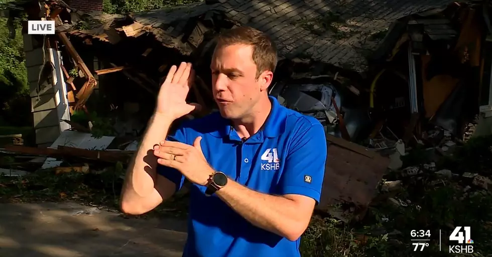 Weatherman&#8217;s Live Shot Freeze is the Most Perfect Thing Ever [Watch]