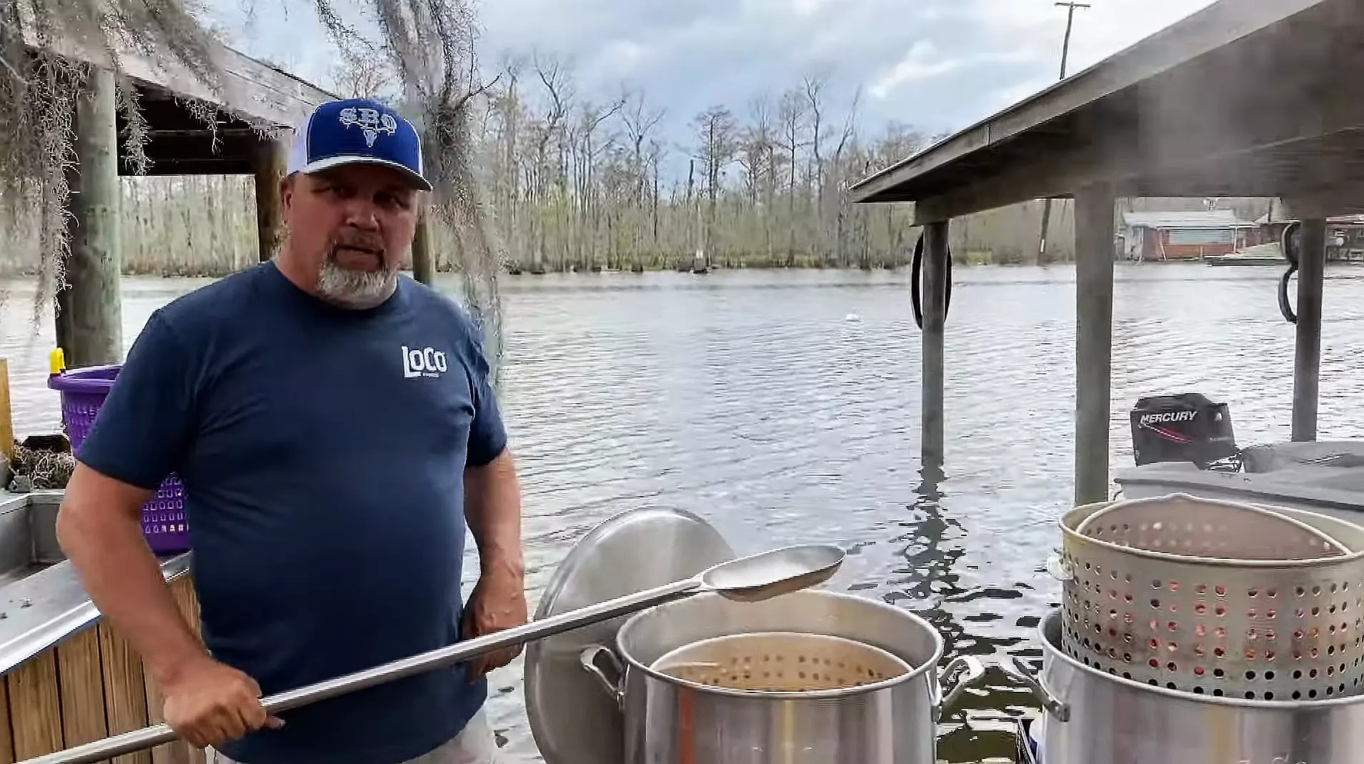 Crawfish Boiling 'Two Pot Method' - Does it Work?
