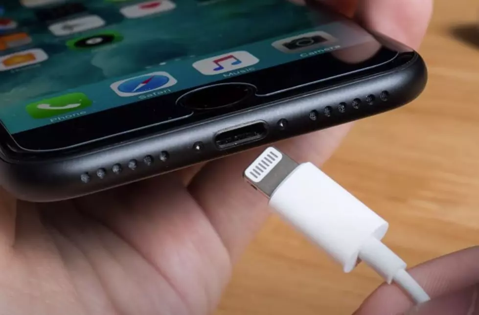 Apple Changing iPhone Connectors Again – You’ll Need a New Charger