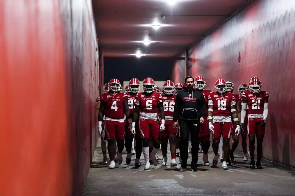 Louisiana Fans Ramping Up to Paint New Orleans Red Ahead of Cajuns Bowl Game