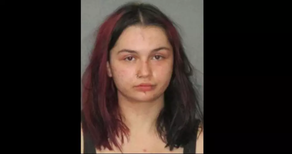 La. Woman in Jail After Stabbing Boyfriend Because He Peed in Bed