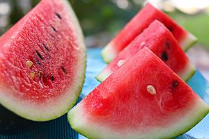 Here’s How to Pick the Perfect Watermelon – 8 Things to Look...