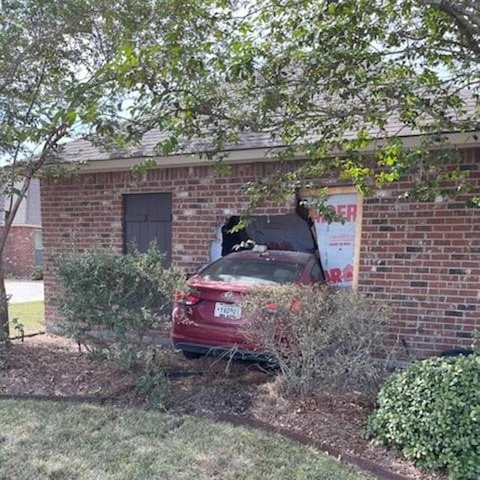 Louisiana Man Arrested on DWI Charges After Smashing His Car Into a House