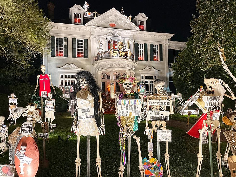 The Skeleton House in New Orleans, Louisiana is Back for Your Holiday Viewing Pleasure