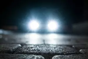 Is It Legal to Flash Your Headlights to Warn About Police?