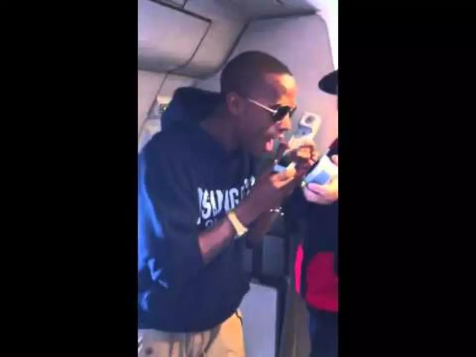 B.O.B Sings &#8220;Airplanes&#8221; On A Plane