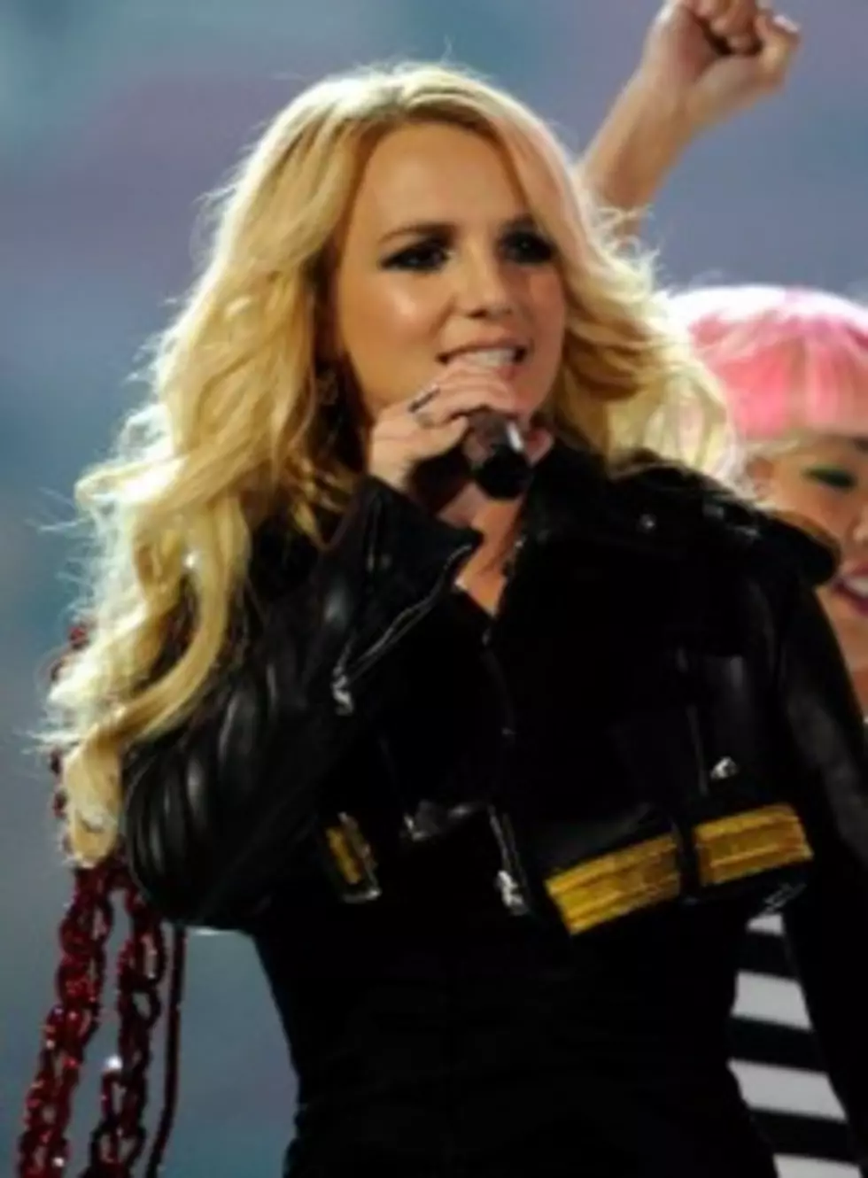 Britney Spears Kicks-Off “Femme Fatale” World Tour