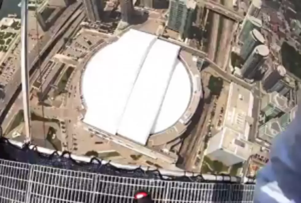 Take A Walk Along The Edge Of One Of The World&#8217;s Tallest Buildings [VIDEO]