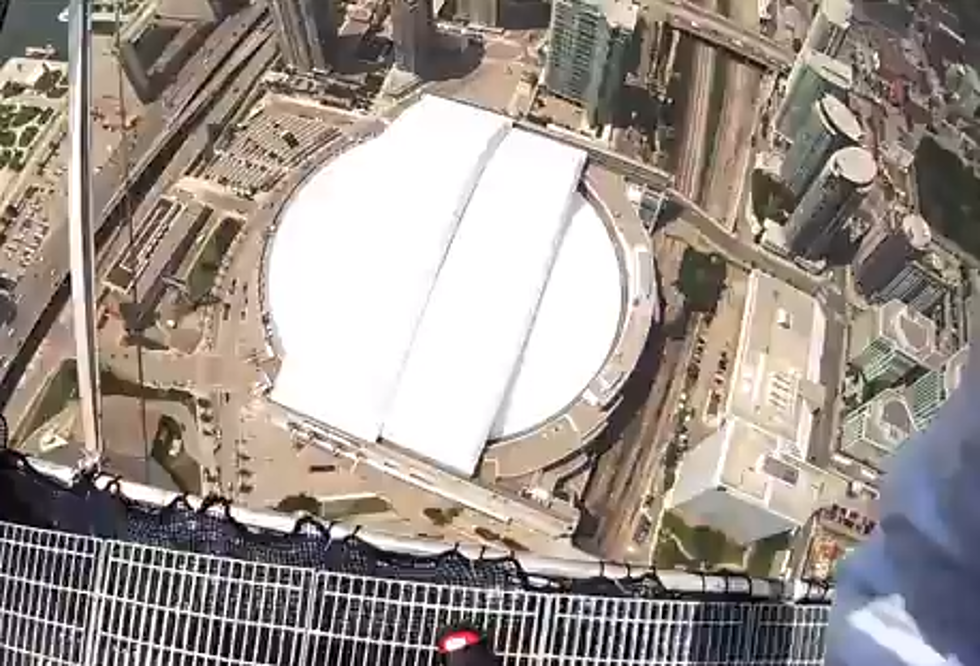 Take A Walk Along The Edge Of One Of The World’s Tallest Buildings [VIDEO]