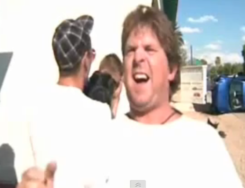 Arizona Man George Lindell Crashes Into Pole &#038; Then Becomes A Web Sensation [VIDEO]