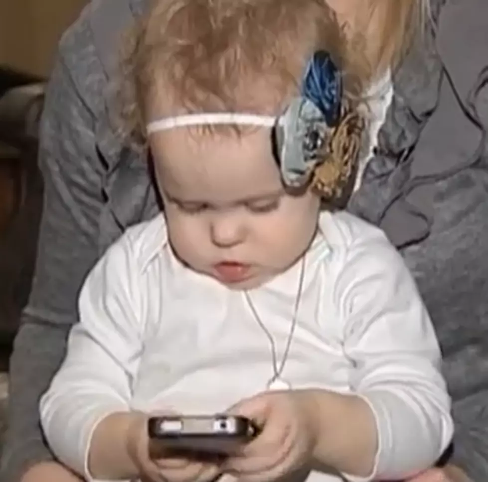 Oklahoma Toddler Spends $200 Buying Apps On Parent&#8217;s Cellphone [VIDEO]