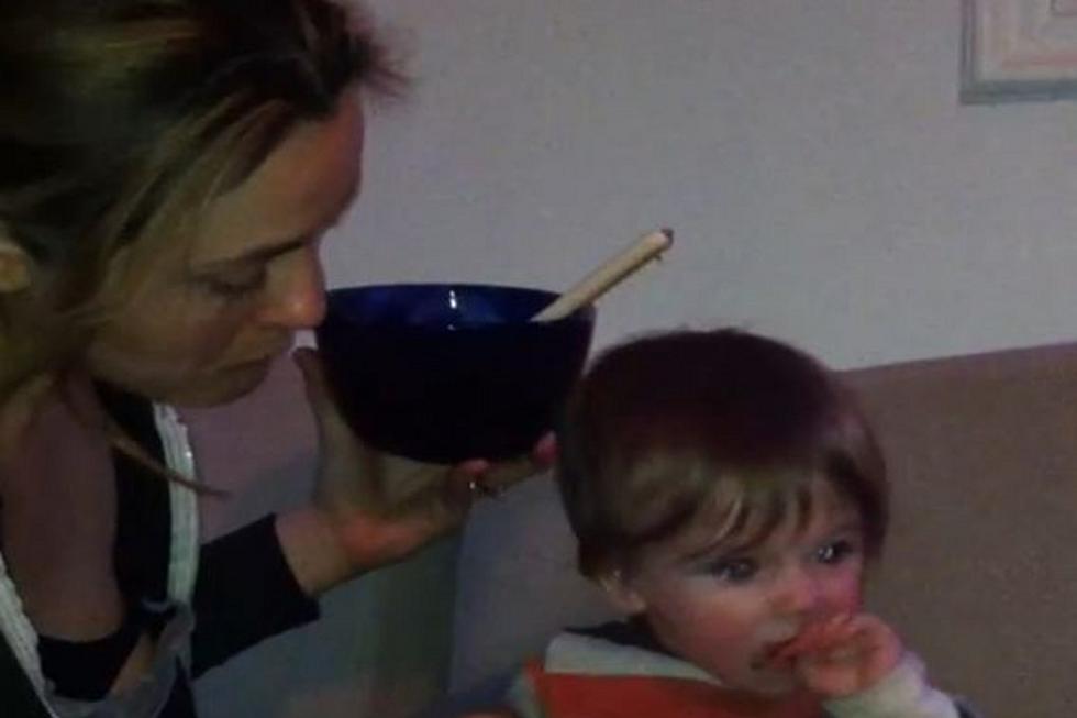 Alicia Silverstone Feeds Her Son Like A Mother Bird, Spitting Food Into His Mouth [VIDEO]