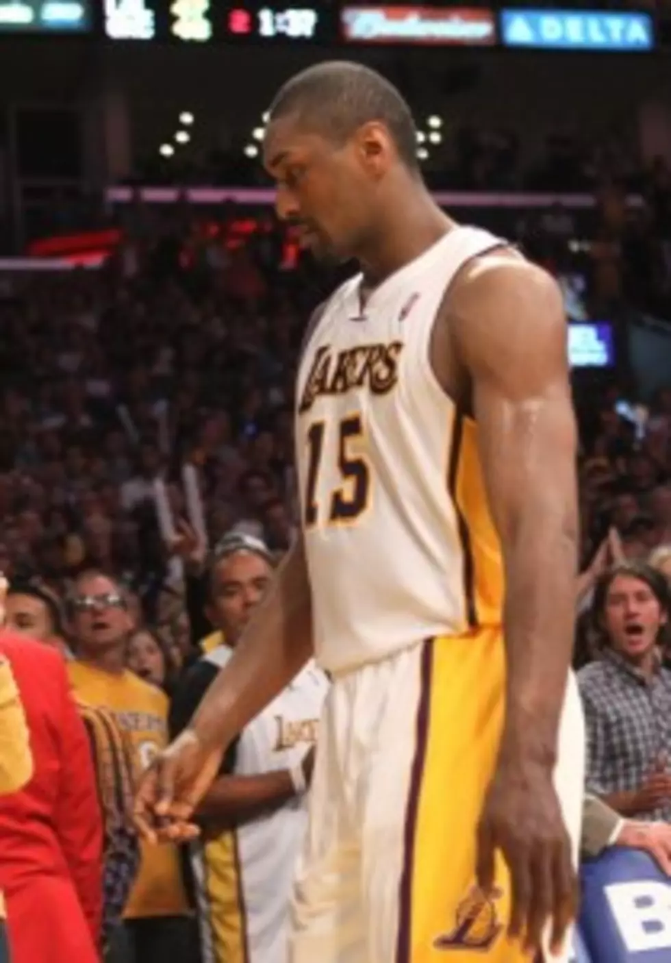Metta World Peace (Ron Artest) Lands A Cheap Shot In The Laker&#8217;s Victory [VIDEO]