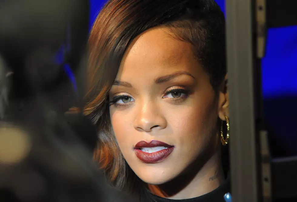 Rihanna’s Tour Halted At The Canadian Border, Drugs Found On Tour Bus