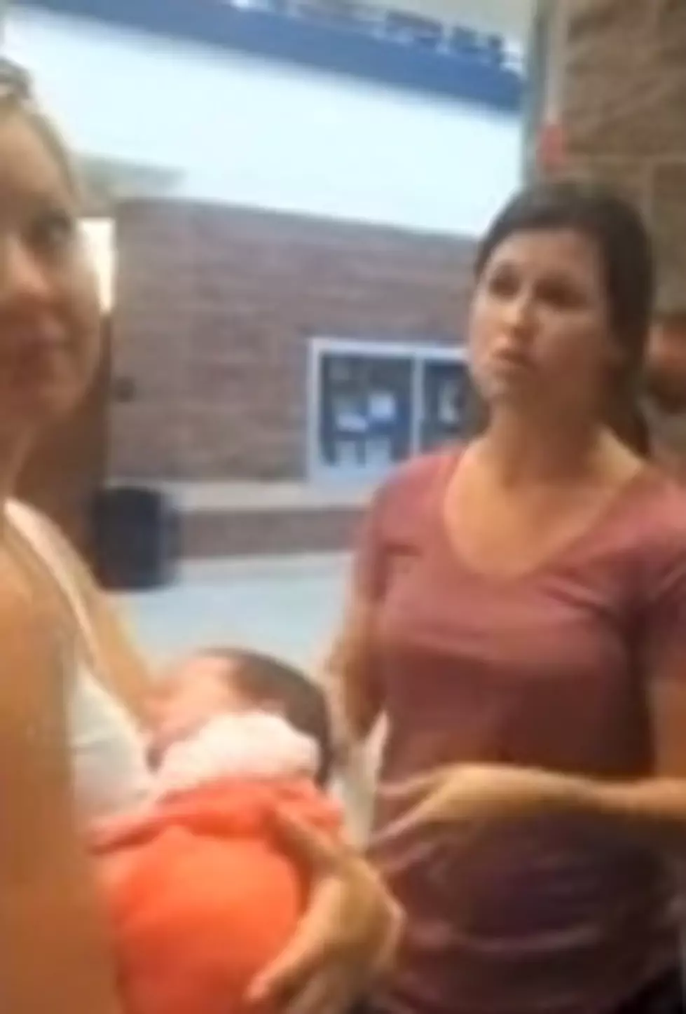 Breastfeeding Mom Puts Woman Who Asked Her To ‘Cover Up’ In Her Place [VIDEO]