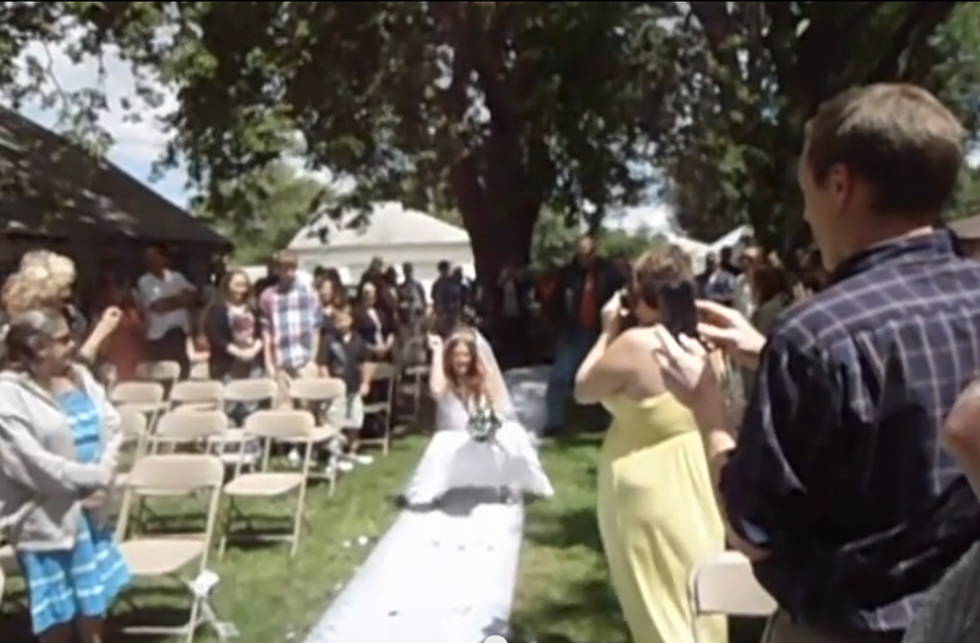 Bride To Be Sings ‘Crazy B***h’ By Buckcherry While Coming Down The Aisle [VIDEO]