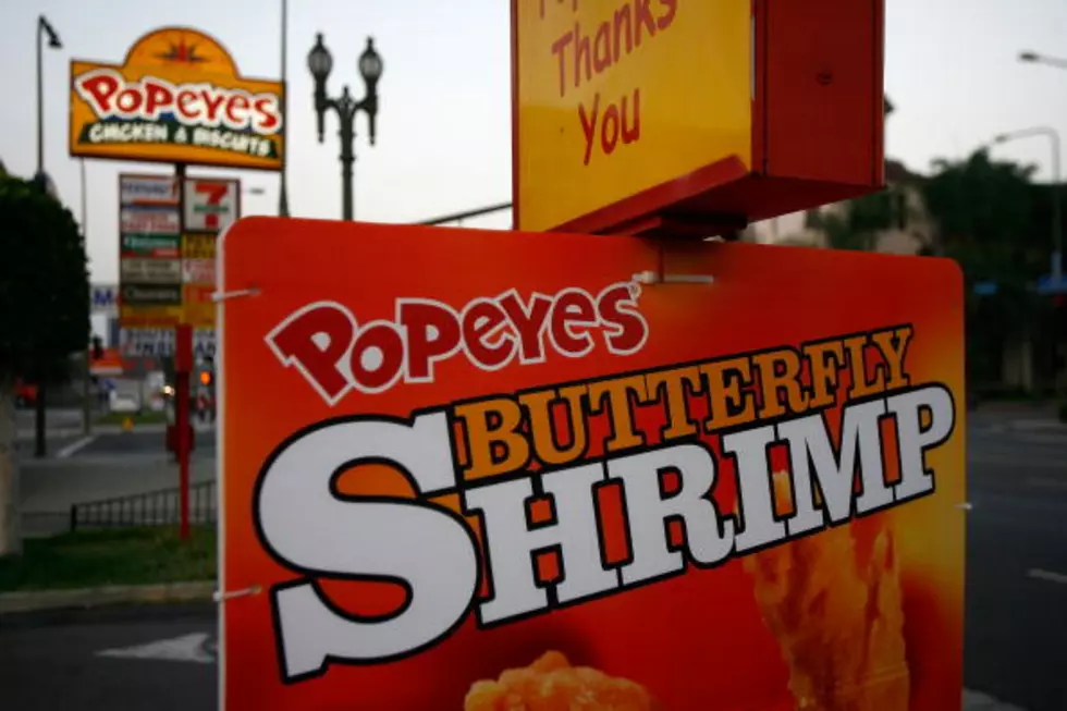 A Drive Thru Attendant At Popeyes In Kenner Sings Your Order [VIDEO]