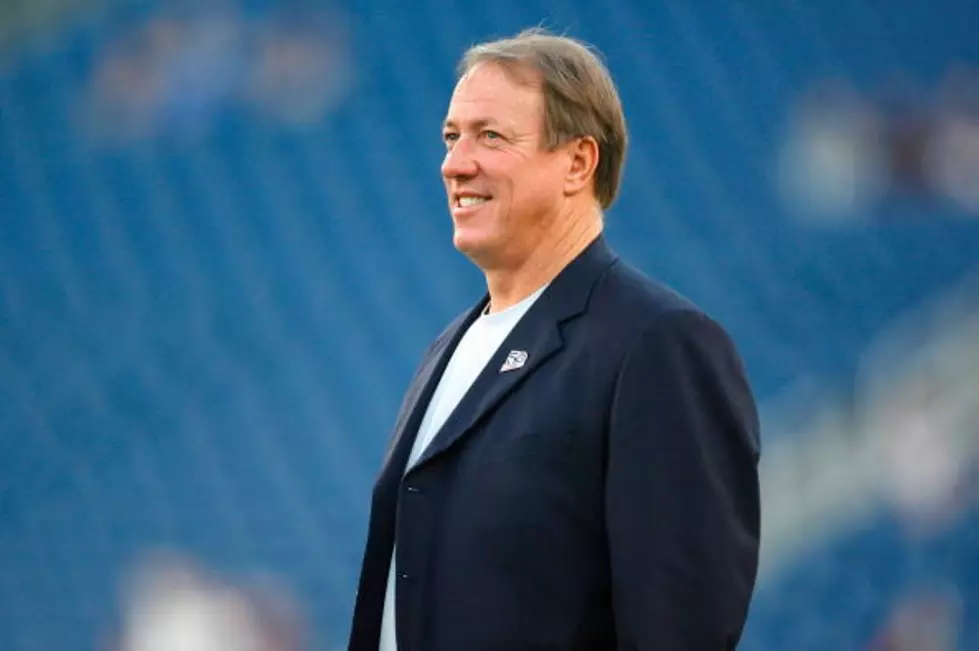 NFL Hall of Famer Jim Kelly Dances With Wife On &#8216;Mother&#8217;s Day&#8217; While Being Treated For Cancer
