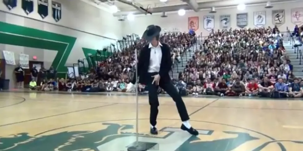 High School Student Amazes With Michael Jackson’s ‘Billie Jean’ In Talent Show [VIDEO]
