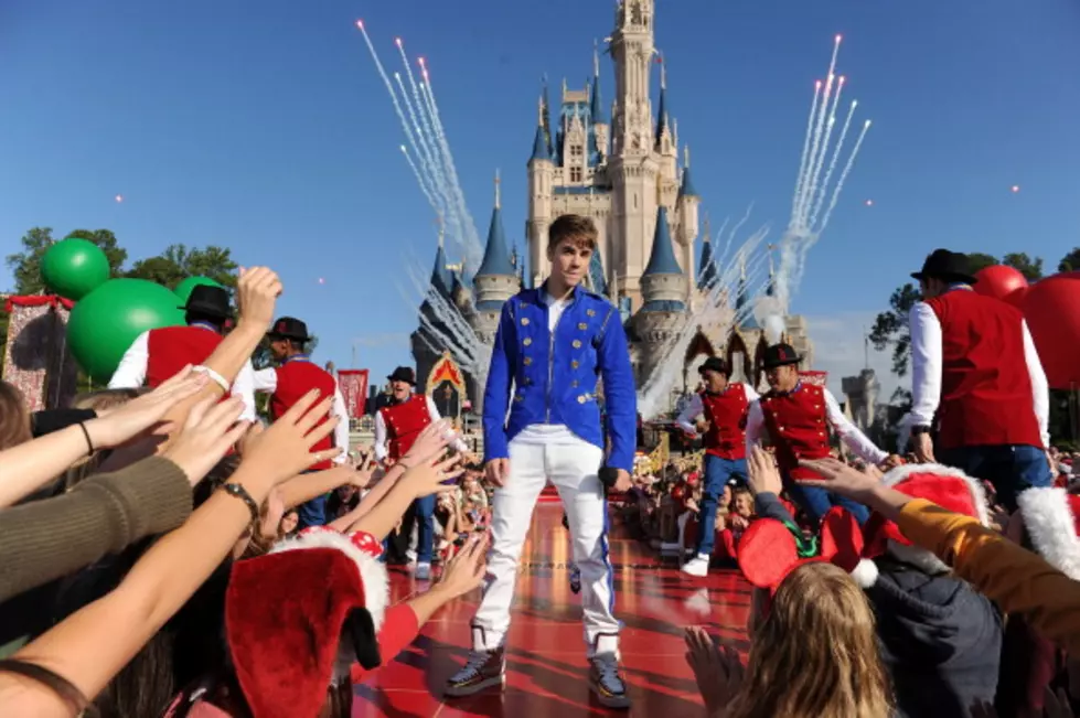 Justin Bieber In Wheelchair At Disneyland To Skip Long Lines???
